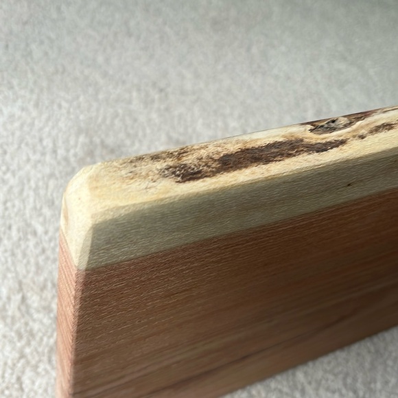 NWOT Reclaimed Honey Locust Wood Rustic Charcuterie or Cutting Board - Picture 11 of 14